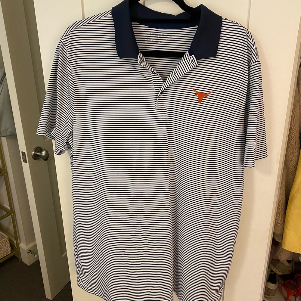 Nike dri-fit Mens polo with longhorn patch. Size L